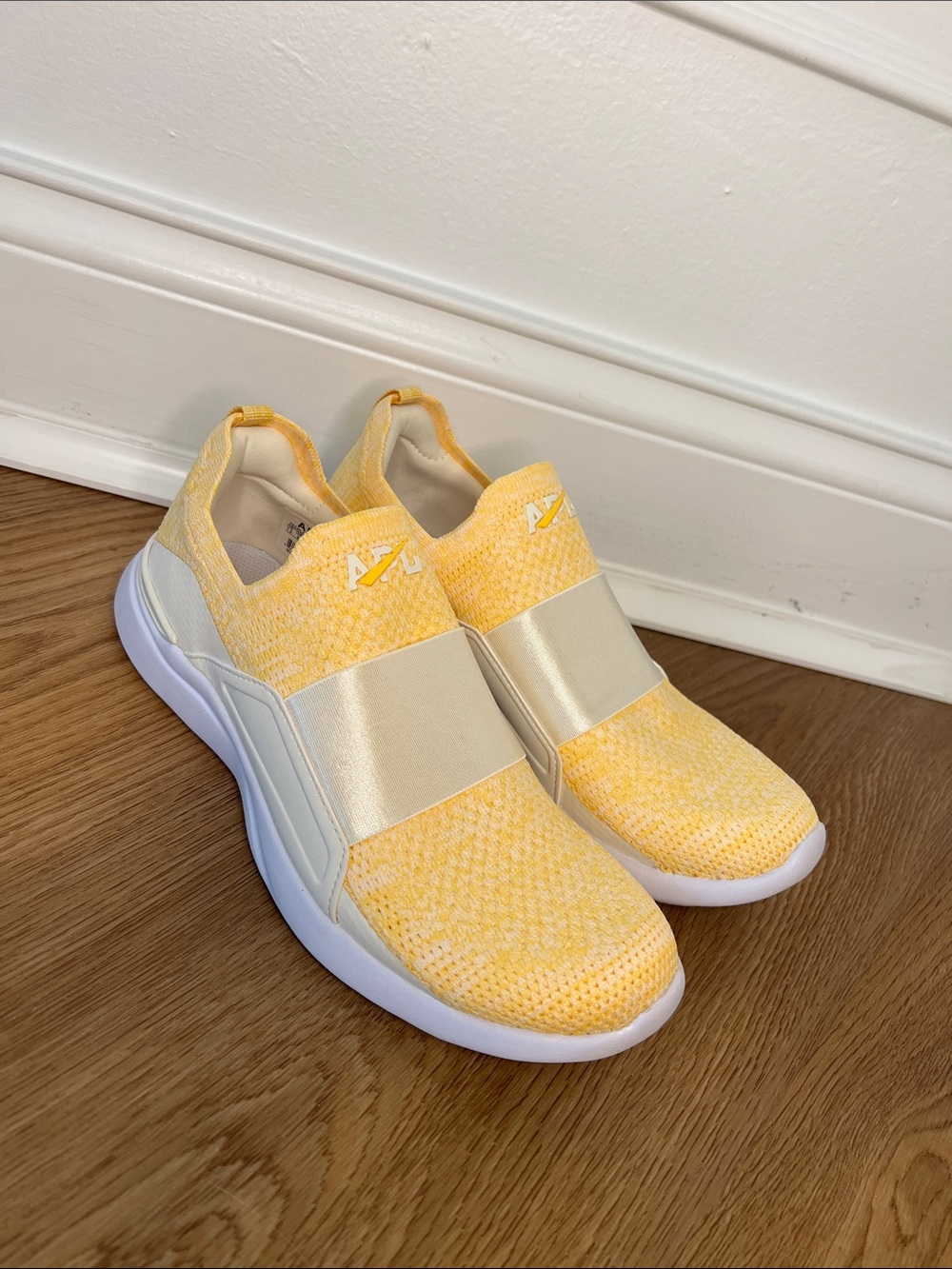APL Techloom Bliss Yellow Slip-On Knit Athletic Sneakers - Women's 7.5 NWOB